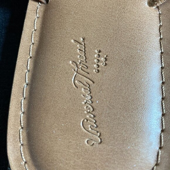Universal Thread Sandals Slippers Flat Vegan Leather Brown Size 7 Brand New - Picture 4 of 5